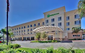 Holiday Inn & Suites Bakersfield By Ihg